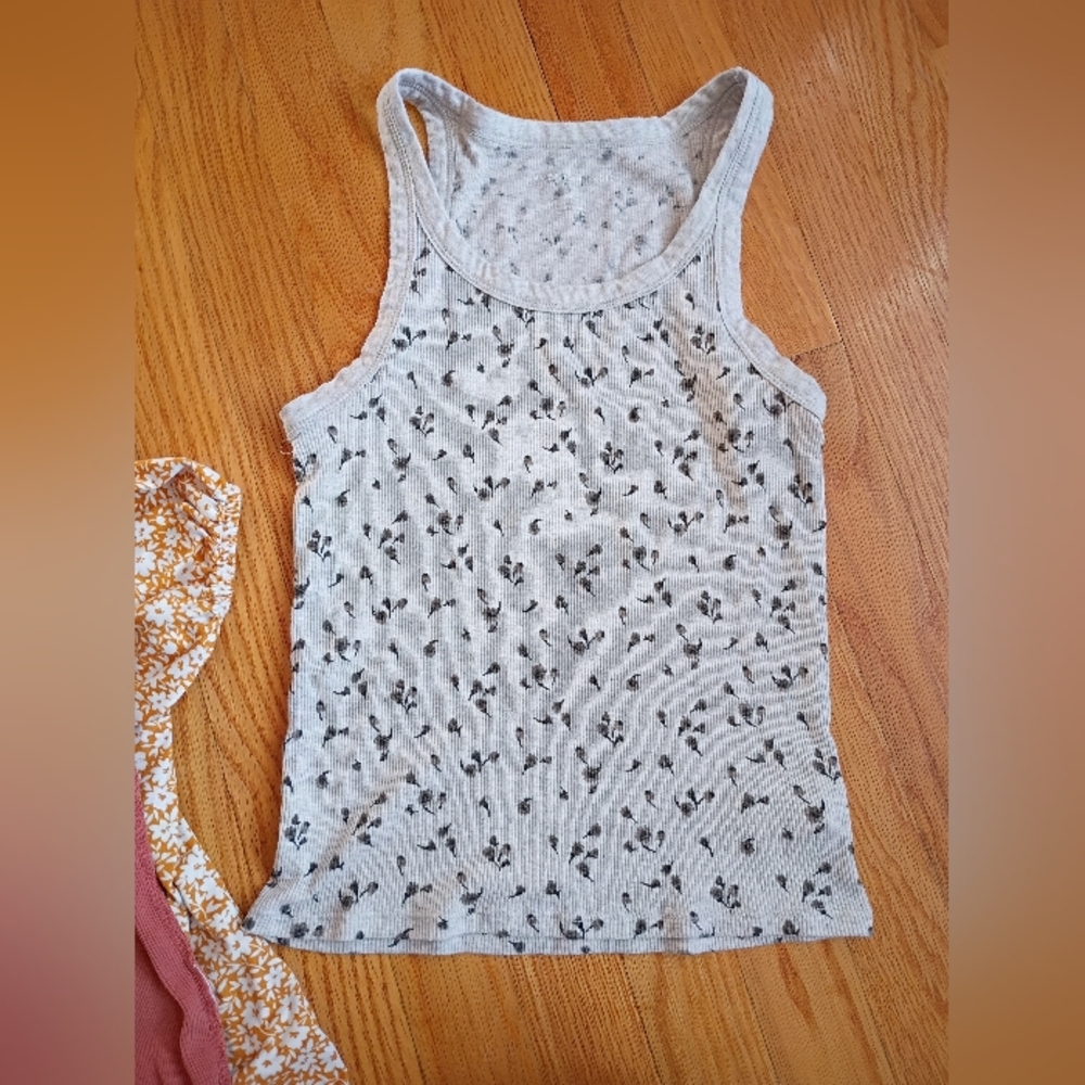 Assorted Tops Size Small - Picture 15 of 16